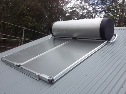 Rinnai solar hot water contractors install a single maintenance point